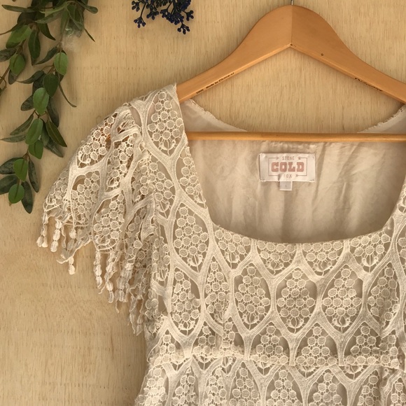 Stone Cold Fox White Lace Lapis Blouse - Picture 3 of 8